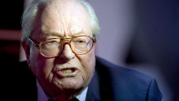 Front National: Marine Le Pen rieletta, il padre Jean-Marie è fuori dal partito