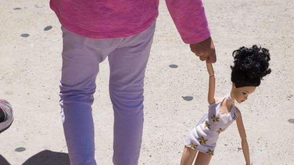 Usa, i bimbi dei migranti separati dai genitori: migliaia di casi in più
