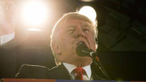 Usa, Trump: "Il fallimento dell'Obamacare è colpa dei democratici"