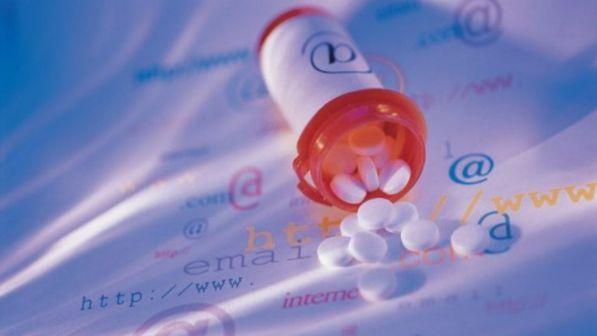 Maxi sequestro farmaci online: 400 arresti