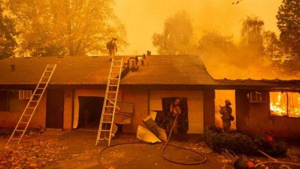 Incendi in California, si aggrava bilancio: 63 morti e 600 dispersi