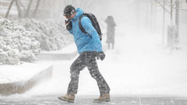 Maltempo in Usa, tempesta sulla East Coast: 1.500 voli cancellati
