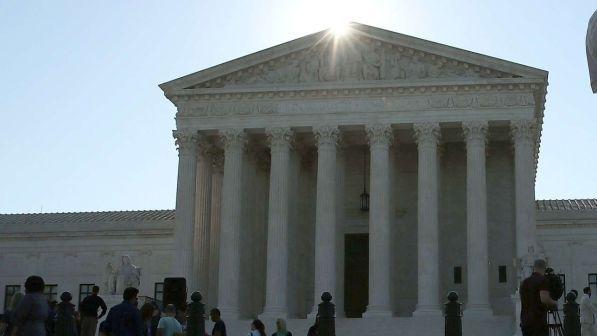 Pasticciere negò torta a coppia gay, Corte suprema Usa gli dà ragione