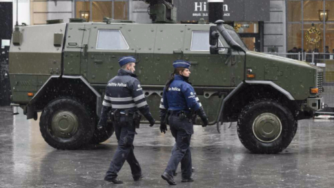 Bruxelles,nuovo blitz della polizia