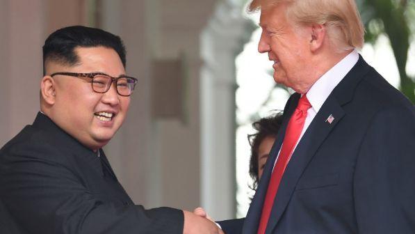 Trump: "Perseguire a ogni costo chance di pace con Corea del Nord"