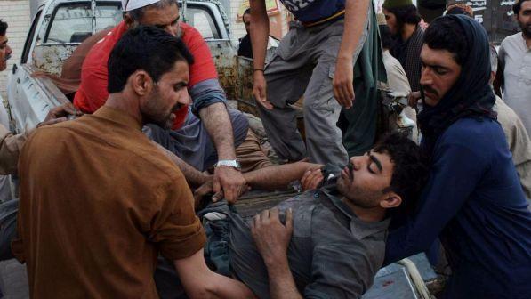 Pakistan, 36 persone morte in due incidenti stradali