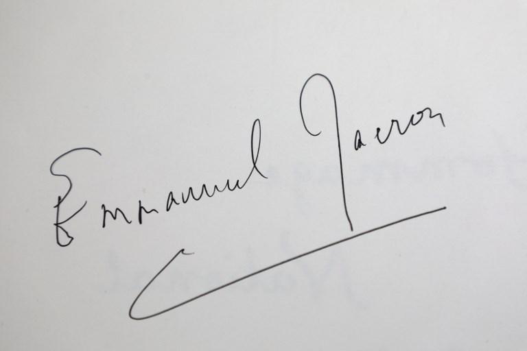 Gilet gialli, Macron scrive ai francesi: "Trasformiamo la rabbia in soluzioni"