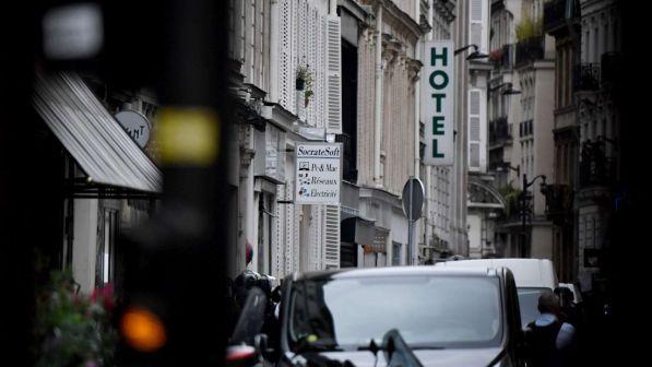 Parigi, assalto della polizia: fermato sequestratore