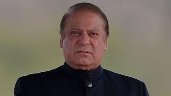 Pakistan, ex premier Sharif condannato a 7 anni per corruzione