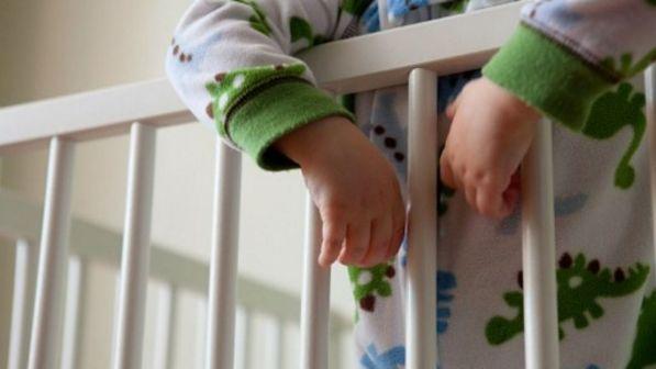 Famiglia poliamorosa, in Canada 3 adulti registrati come genitori di un bambino