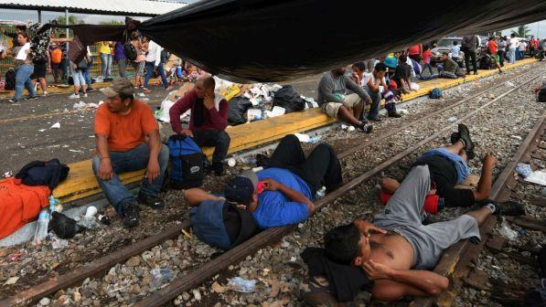 Guatemala, nuova carovana di migranti da Honduras verso gli Usa