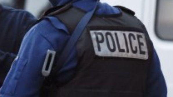 Belgio, poliziotto accoltellato in un parco a Bruxelles