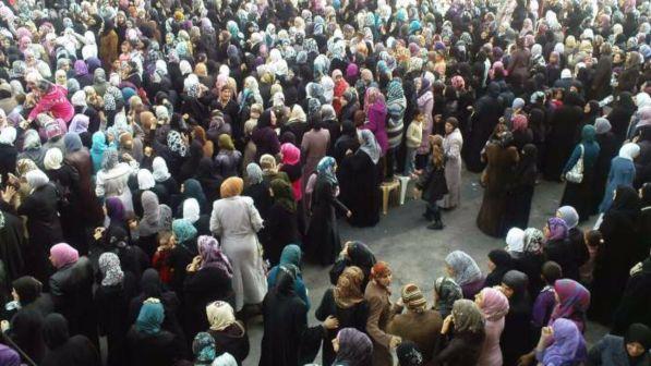 Siria, nuovi raid aerei a Idlib: almeno 28 i civili rimasti uccisi