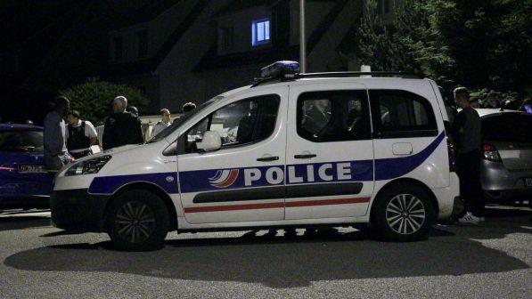 Francia, arrestato un 29enne: "Era pronto a compiere attentati"