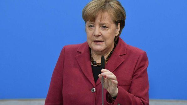 Merkel: Germania contraria al rientro della Russia nel G8