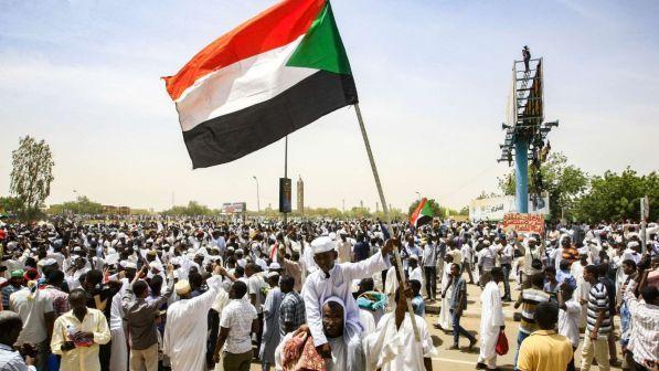 Sudan, rinviato annuncio del nuovo governo del dopo Bashir