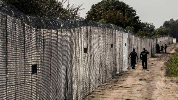 Muro al confine, l'Ue all'Ungheria: "Noi non finanziamo barriere"