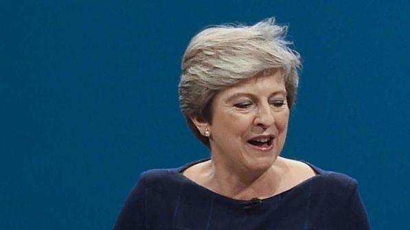 Brexit, May: "Anche l'Ue dovrà evolvere la sua posizione"