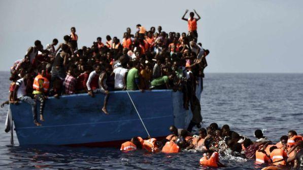 Lampedusa, 77 migranti soccorsi al largo: ci sono anche due bimbi