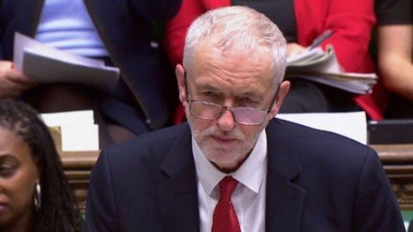 Brexit, Corbyn: "Ok emendamento per un referendum bis, la May perde tempo"