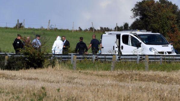 Francia, auto contro militari: sospetto è ancora ricoverato