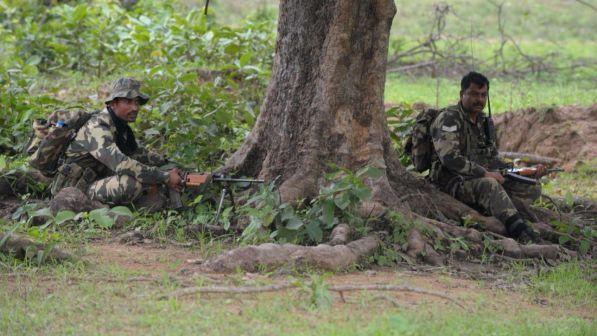 India, maoisti uccidono due poliziotti in Chhattisgarh