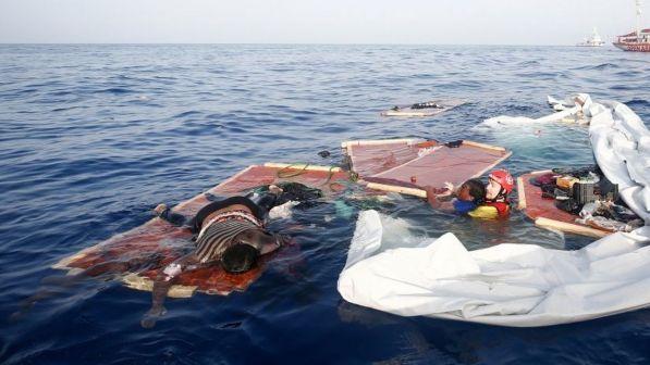 Libia, barcone per giorni alla deriva: morti 14 migranti