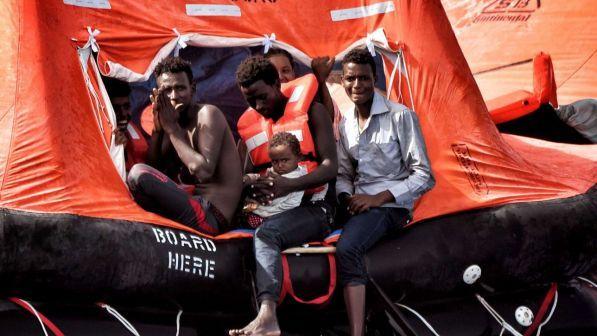 Migranti, 270 persone salvate dalla Guardia costiera libica