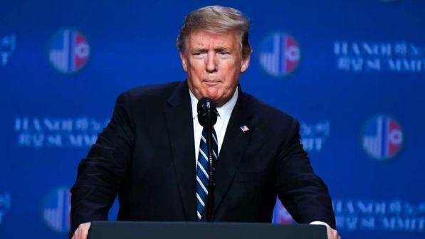 Usa, Trump tende la mano a Teheran: "Non cerco un cambio di regime, con l'Iran fatti passi avanti"