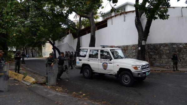 Caos Venezuela, media: arrestato fotoreporter tedesco per spionaggio