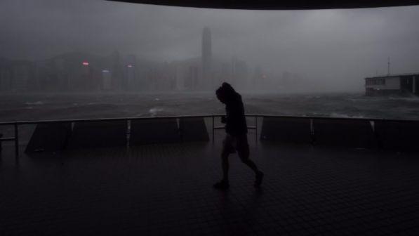 Tifone Hato: il peggiore in Cina da 50 anni, almeno 12 morti