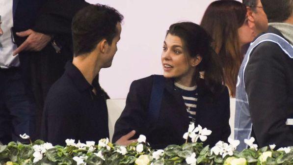 Charlotte Casiraghi torna a sorridere al fianco del suo uomo misterioso