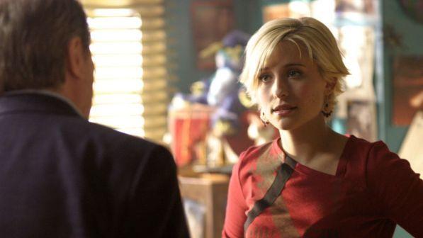 Allison Mack, star di "Smallville" arrestata e incriminata per traffico sessuale