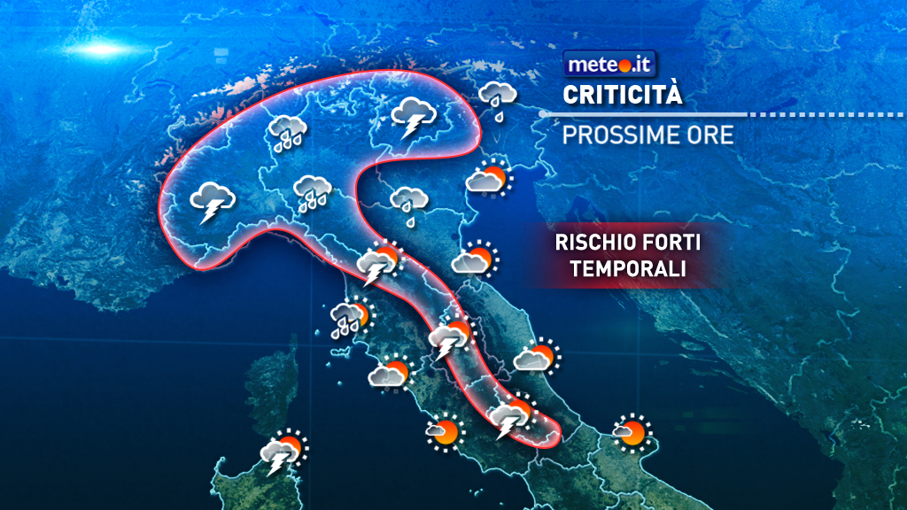 Meteo, perturbazione in atto: rischio di forti temporali