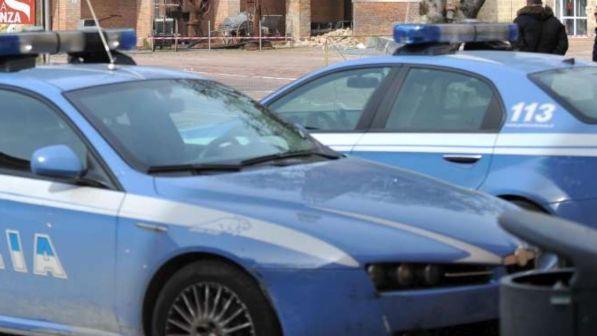 Gela, evade dai domiciliari per picchiare il prof del figlio: arrestato