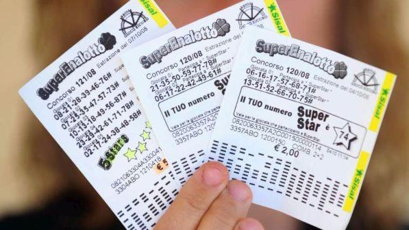 Superenalotto, la combinazione vincente: 14, 38, 43, 57, 65, 72