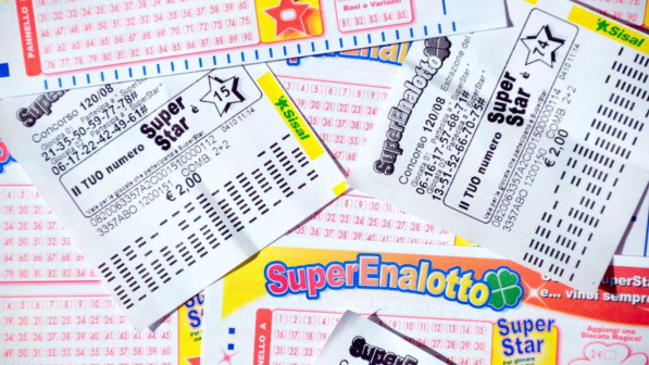 Superenalotto: 4, 28, 48, 67, 68, 84. Jolly: 2, Superstar: 23