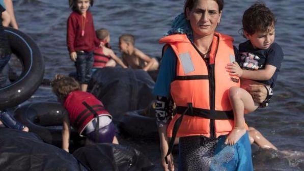 Migranti, Grillo: "Ruolo oscuro Ong private, pm Catania indagano"