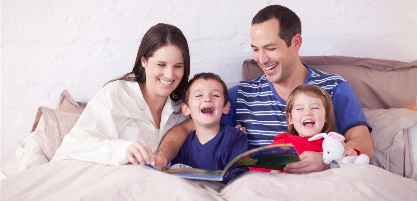 I bambini e la lettura: rilassa, mette di buonumore e aumenta la fantasia
