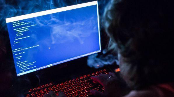 Pedofilia,arrestato 60enne a Reggio Emilia: su pc un milione di file