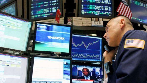 Wall Street chiude contrastata: Dow Jones +0,22%, Nasdaq -0,81%