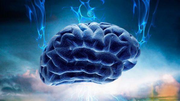 Cervello più forte grazie ai suoni "dolci": ascoltarli nel sonno potenzia la memoria