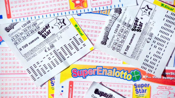 Superenalotto: 34, 54, 57, 84, 89, 90. Jolly: 44; Superstar: 48
