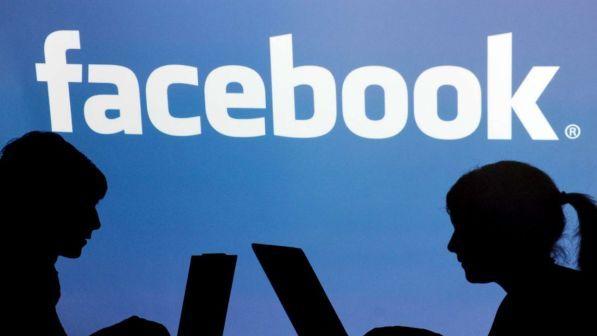 Facebook, un virus modifica le impostazioni della privacy a 14 milioni di utenti