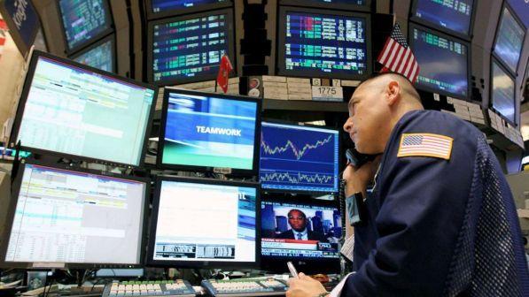 Wall Street chiude in forte calo: Dow Jones -2,13%, Nasdaq -1,25%