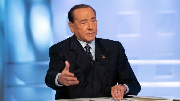 Berlusconi: "Lavoro a coalizione con Lega, ne ho parlato a Salvini"