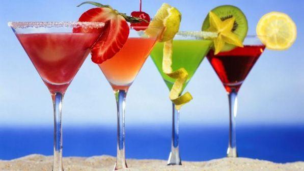 Spagna, El Pais: mojitos in spiaggia sono un "nido batteri"