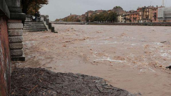 Maltempo, esonda fiume Drava a San Candido: evacuata parte del paese