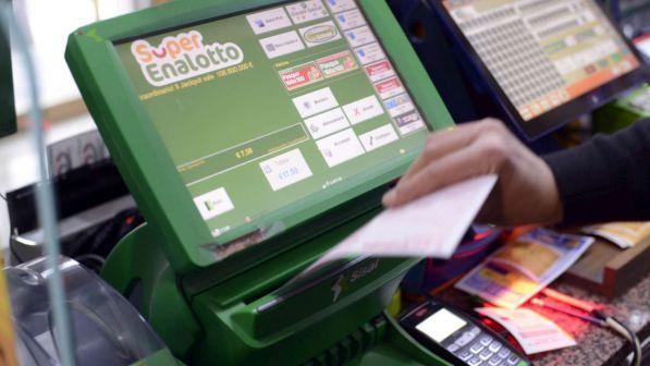 Superenalotto, la sestina vincente: 3 - 13 - 15 - 36 - 42 - 90
