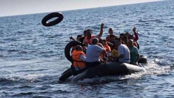 Emergenza migranti, "Francia e Spagna contro sbarchi nei loro porti"